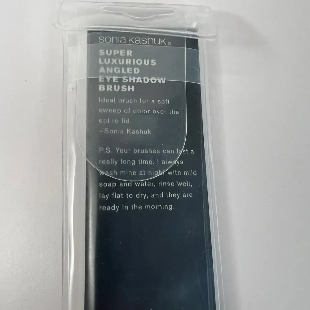 Sonia Kashuk Super Luxurious Angled Eyeshadow Brush One Piece‎ New in Box